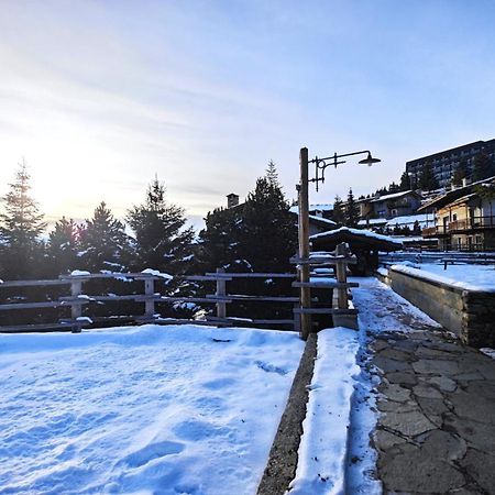 Hostdomus - Imperial Chalet Villa Colle Colle Sestriere Kültér fotó