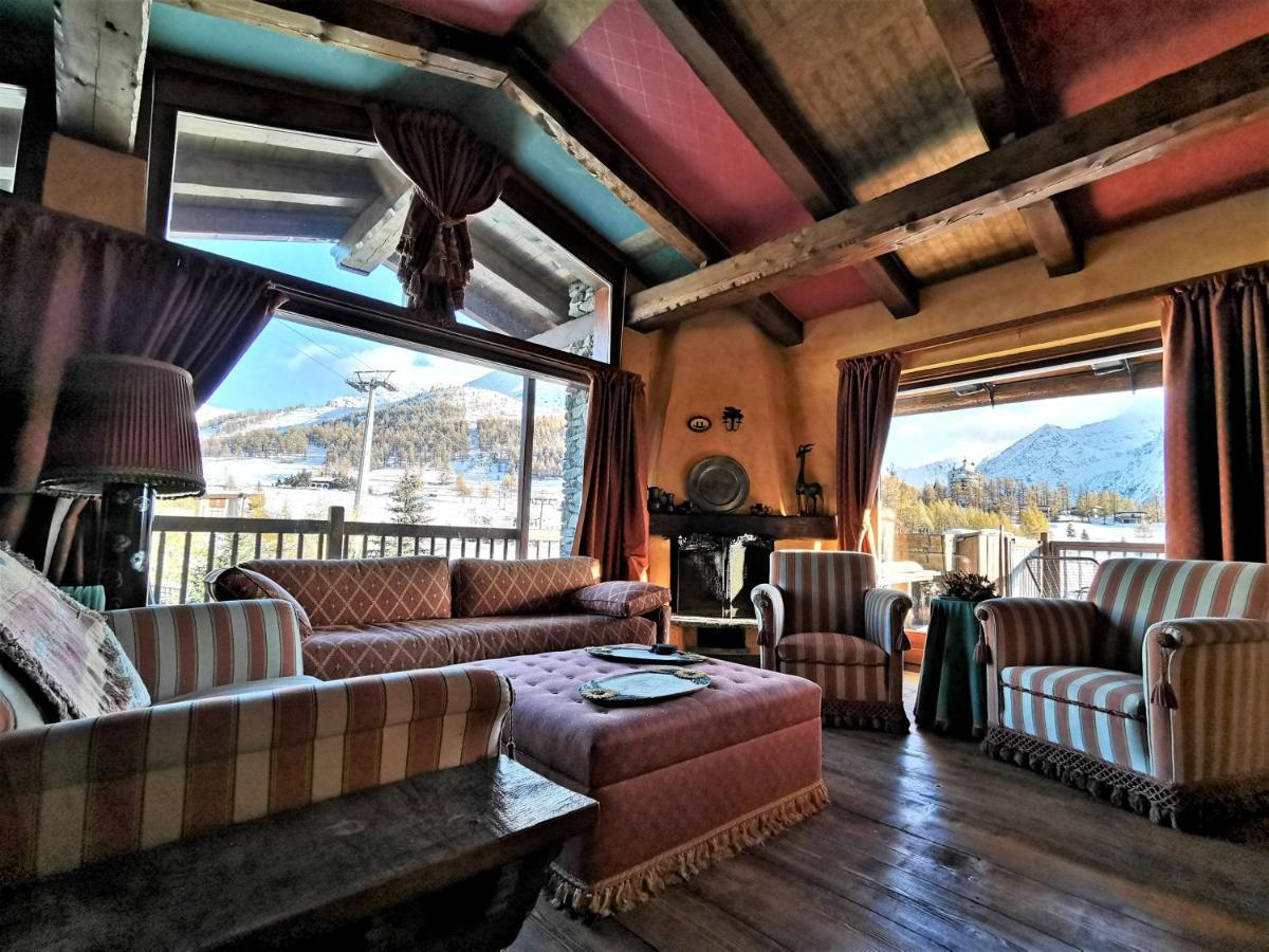 Hostdomus - Imperial Chalet Villa Colle Colle Sestriere Kültér fotó
