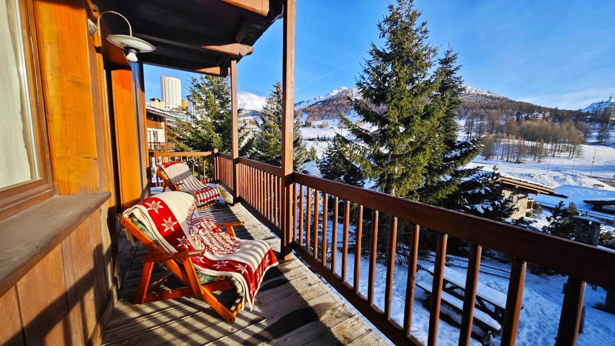 Hostdomus - Imperial Chalet Villa Colle Colle Sestriere Kültér fotó
