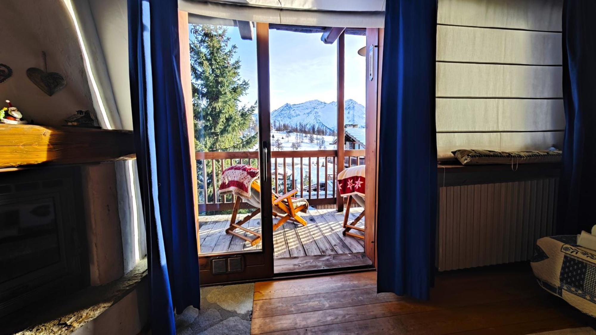 Hostdomus - Imperial Chalet Villa Colle Colle Sestriere Kültér fotó