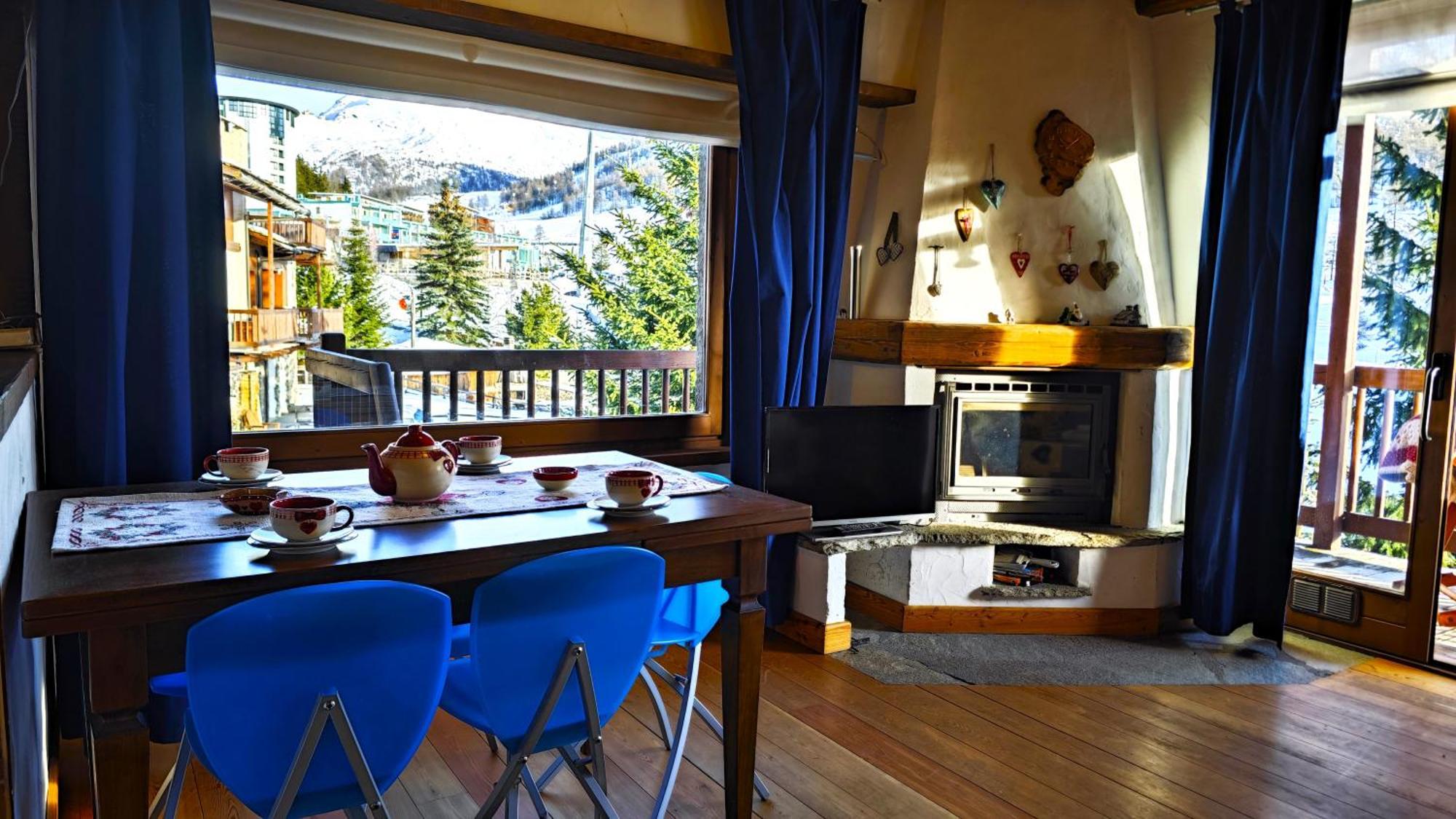 Hostdomus - Imperial Chalet Villa Colle Colle Sestriere Kültér fotó